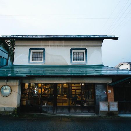 Hostel&Bar CAMOSIBA Yokote Exterior foto